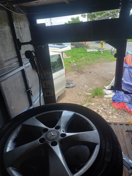 Vá vỏ ô tô lưu động Cần Thơ