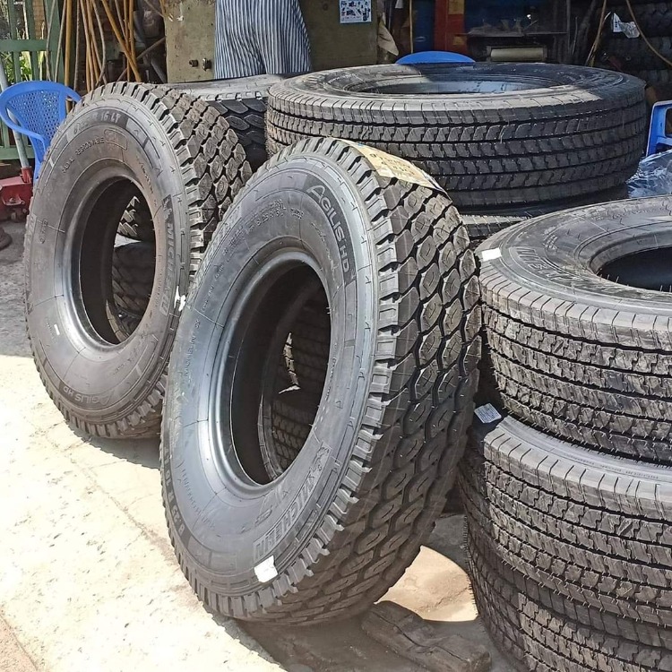 Cơ sở lốp xe Tám Bình_phong