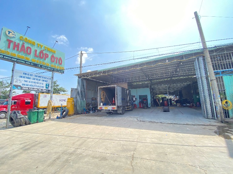 Thảo Lốp Ô Tô
