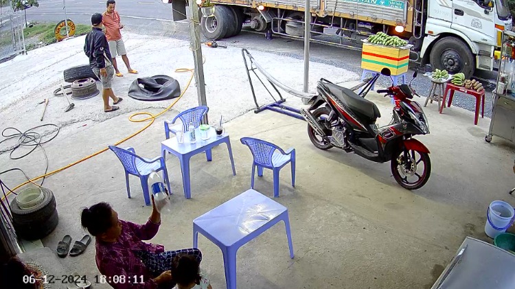 Vá vỏ lưu động bến tre - vá vỏ ô tô Thành đạt