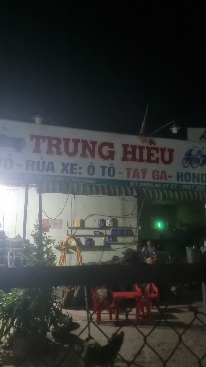 Vá vỏ lưu động Trung Hiếu - Hậu Giang