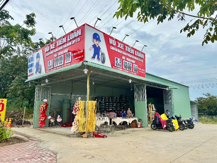 Vá Vỏ Lưu Động Tân Uyên 24/24 | Vỏ Xe Tiến Luân Tân Uyên